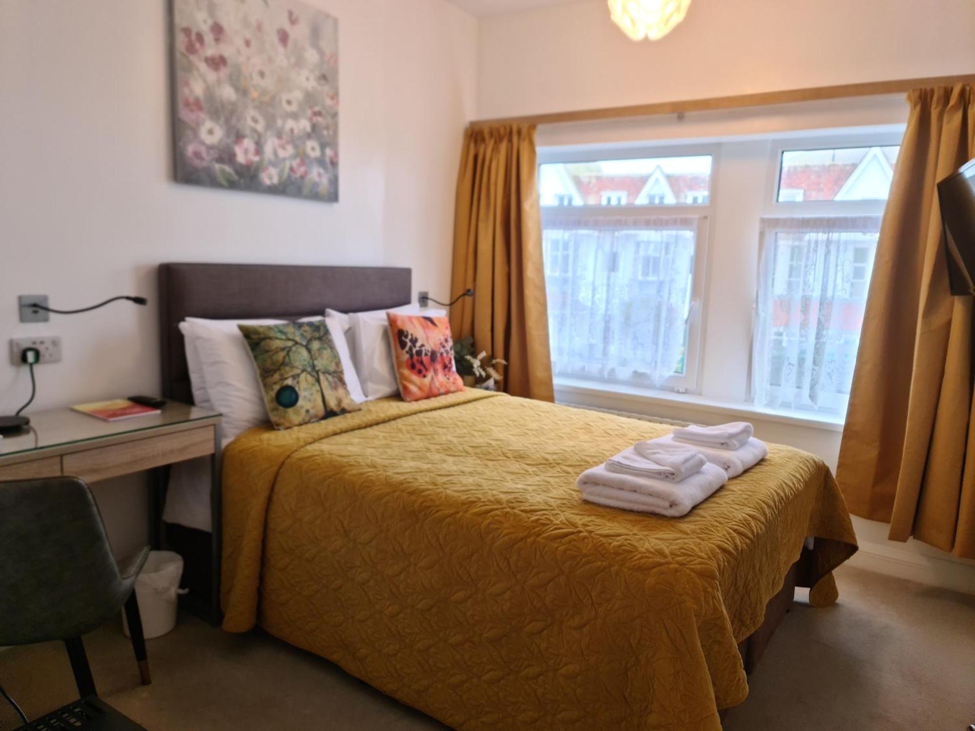 The Torland - Paignton Seafront - Free Parking, All Rooms En-Suite Extérieur photo