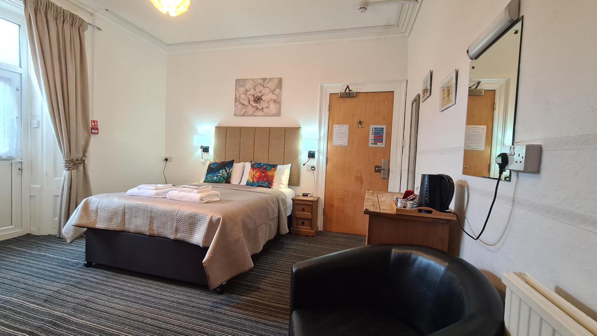 The Torland - Paignton Seafront - Free Parking, All Rooms En-Suite Extérieur photo